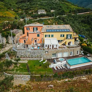 agriturismo-costa-di-faraggiana.hotelitalianriviera.com/